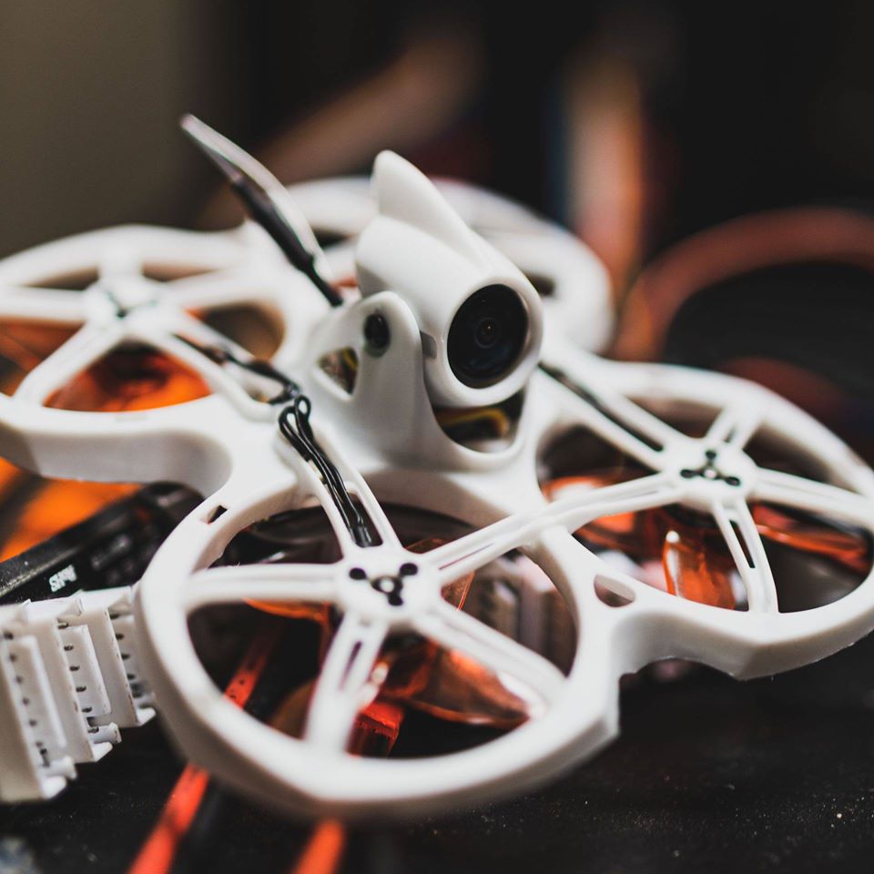 Emax Tinyhawk II 2 RTF FPV Rac – Eachine Drone E010 Bewertung und Preis